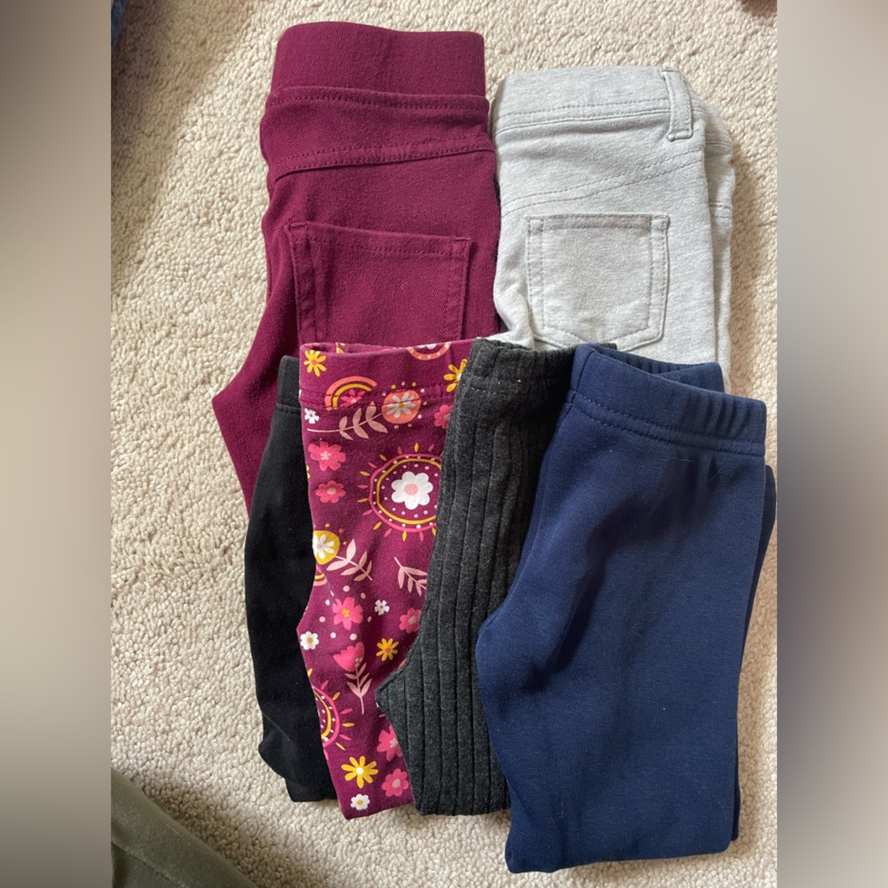 6 Pairs of Assorted leggings size 2T